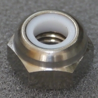 薄型ナイロンロックナットの写真